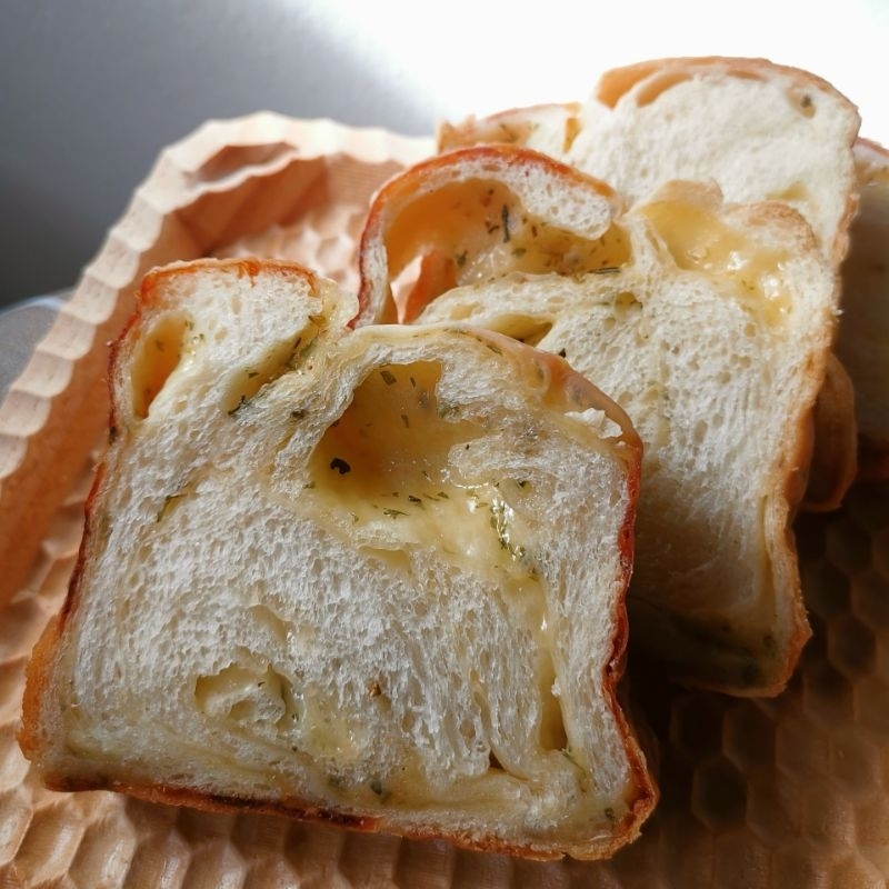 cheesy-cheese-shokupan-โชคุปังชีส-ขนมปังชีสล้นๆ