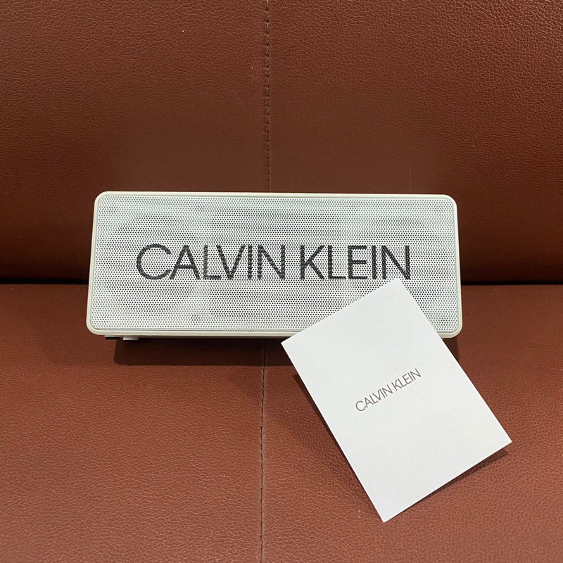 ck-calvin-klein-speaker