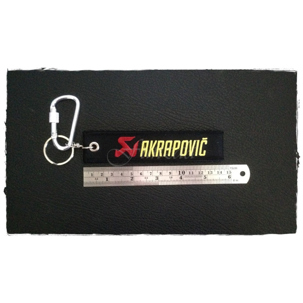 พวงกุญแจผ้า-akrapovic-รถยนต์-รถกระบะ-รถมอเตอร์ไซต์-งานปักสวยๆ-สีสันสวยงาม-ใช้งานง่าย-เหมาะกับทุกเพศทุกวัย