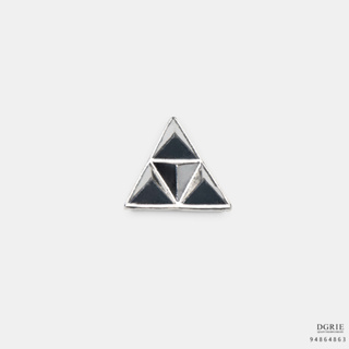 Silver Triangel Style Brooch-เข็มกลัดสามเหลี่ยมสีเงิน