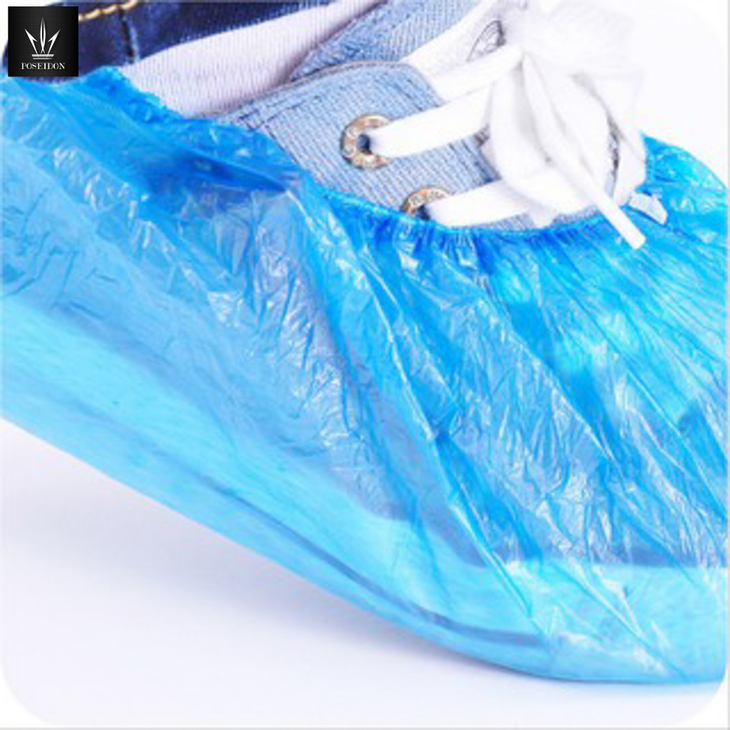 ภาพหน้าปกสินค้าถุงคลุมรองเท้าสีฟ้า พลาสติกหนาอย่างดี กันเชื้อโรค กันน้ำ พร้อมส่ง  **หมัดละ5คู่** จากร้าน poseidon.shop บน Shopee