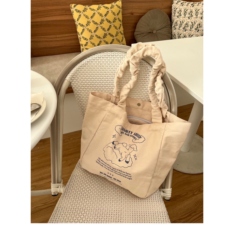 พร้อมส่ง-กระเป๋าผ้า-naughty-totebag-190