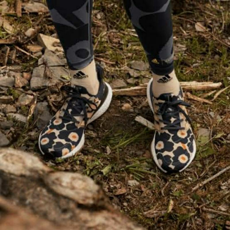 ของแท้-รุ่นใหม่-ลิมิเต็ด-adidas-marimekko-รองเท้าวิ่ง-ultraboost-21-พื้นนุ่มมากก