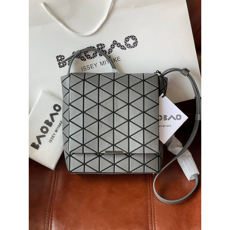 baobao-issey-miyake-off-white-flap-messenger-bag-large