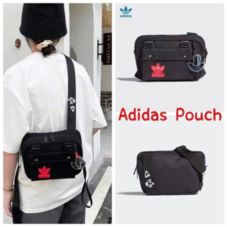 Adidas Pouch Crossbody Bag ออกแบบมาเพื่อให้ใช้ได้ทั้งชายหญิง