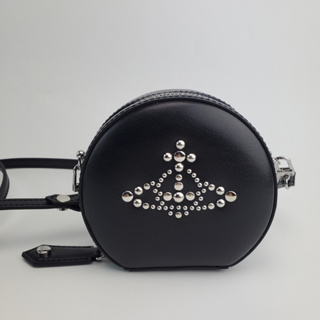กระเป๋าสะพาย แบรนด์ Vivienne Westwood รุ่น Studs Mini Round Crossbody Bag สีดำ