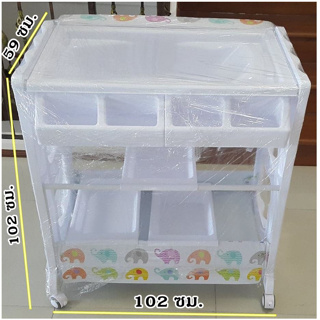 โต๊ะแต่งตัวและอ่างอาบน้ำ 3 in 1 มาพร้อมชั้นวางของอีก 2 ชั้น และช่องเก็บ สบู่ แชมพูต่างๆ ทำให้คุณแม่ใช้งานได้สะดวก
