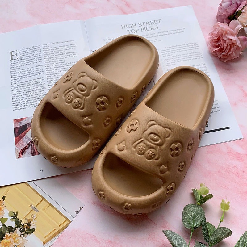 ภาพสินค้าพร้อมส่ง รองเท้าแตะลายหมี รองเท้าแตะแฟชั่นน่ารัก รองเท้าพื้นนิ่ม รองเท้าสไตล์เกาหลี SHO-2338 จากร้าน sunbalee บน Shopee ภาพที่ 3