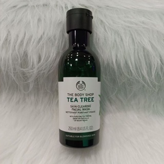🌿พร้อมส่ง🌿The body shop Tea tree skin clearing facial wash 250ml