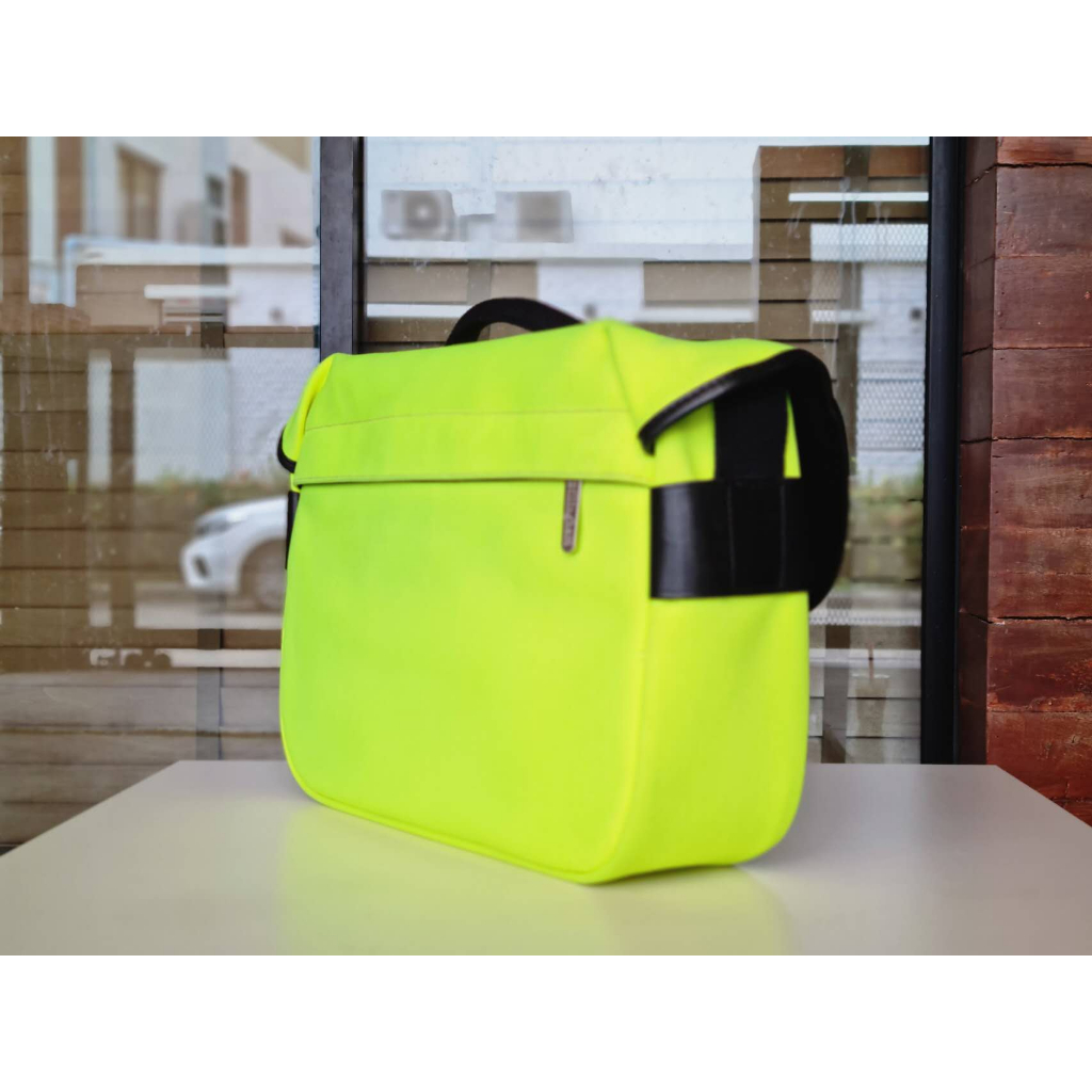 กระเป๋ากล้อง-billingham-มือสอง-รุ่น-hadley-pro-สี-neon-yellow