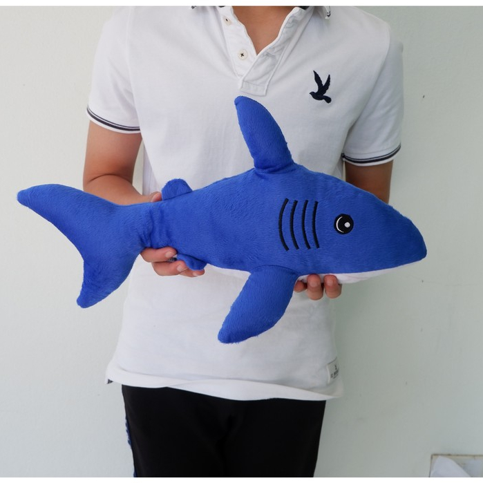 ภาพหน้าปกสินค้าตุ๊กตา ฉลาม ยาว 18 นิ้ว ผ้าขนเรียบ แบบสวย ตัวยาว กอดนุ่ม จากร้าน opor89shop บน Shopee