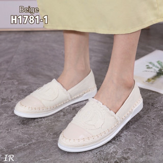 H1781-1 รองเท้าผ้าใบสลิปออนทรงสวม ทรงสวยเก็บหน้าเท้า