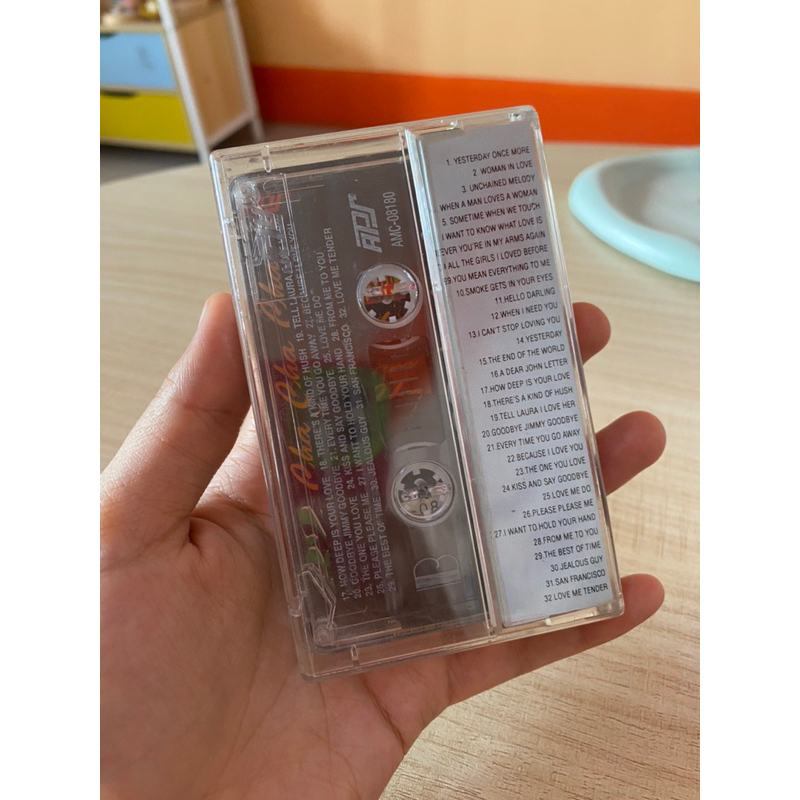 cassette-เทปเพลงมือสอง-32-non-stop-cha-cha-cha-dancing-collection