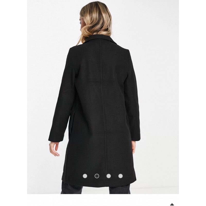 stradivarius-black-long-coat