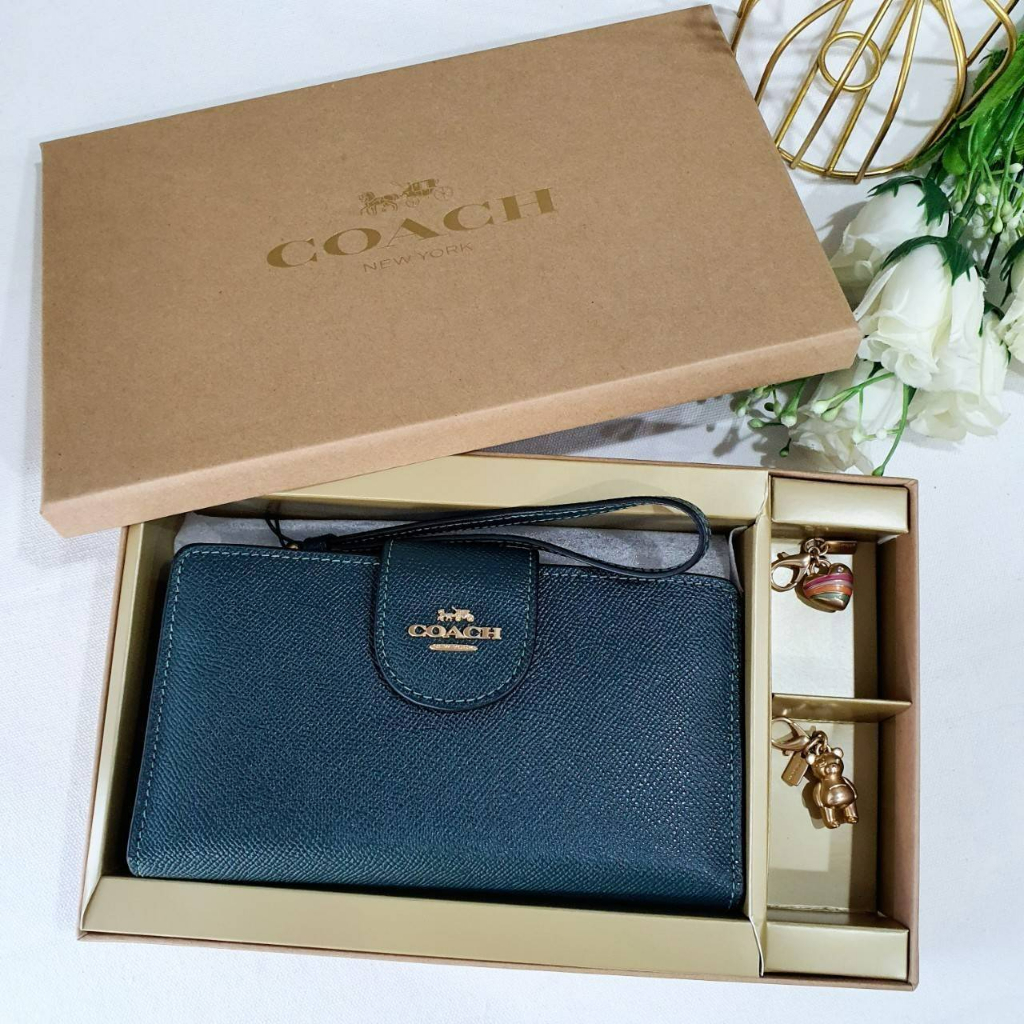 แท้-พร้อมส่ง-กระเป๋าตังค์คล้องมือ-ใส่มือถือได้ทุกรุ่น-boxed-tech-wallet-coach-c7352