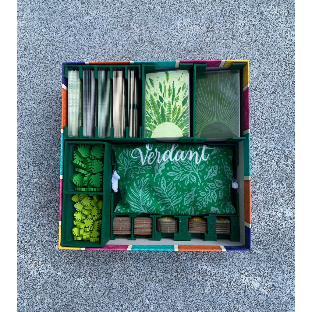 plastic-verdant-board-game-organizer-ชุดจัดเก็บอุปกรณ์เกมเวอร์แดนท์-รองรับโทเค่นกระถาง-3d-sleeved-cards