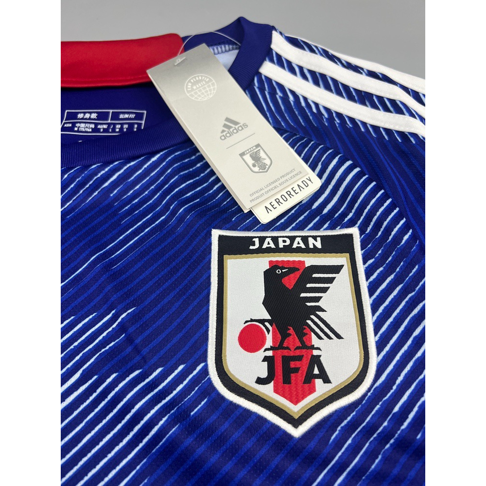 เสื้อบอล-แฟนบอล-ทีมชาติ-ญี่ปุ่น-เหย้า-2022-23-japan-home-พร้อมเบอร์ชื่อ-10-minamino-อาร์มฟุตบอลโลก-world-cup-2022