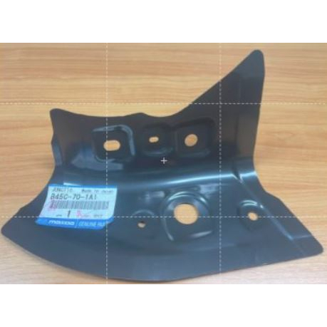 b45c701a1-ข้อต่อแผงหลังขวา-mazda3-ปี2013-2016-mdbpho