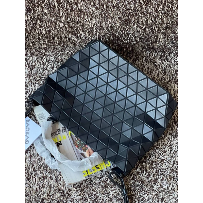 large-bao-bao-issey-miyake-crystal-matte-large-tote-bag