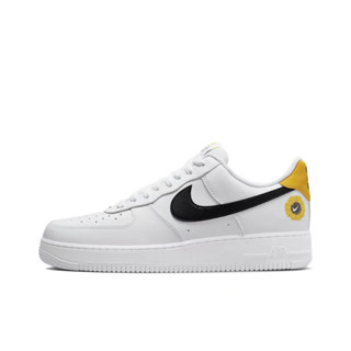 (พร้อมส่ง ของแท้100%) Nike Air Force 1 07 LV8 2 "White Yellow"