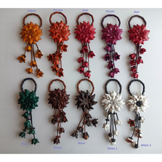 พวงกุญแจดอกไม้หนังแท้ สำหรับกระเป๋าถือ The Perfect Gift: A Leather Flower Keychain for Her Handbag No.9