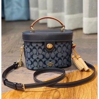 Coach Kay Crossbody In Signature Chambray