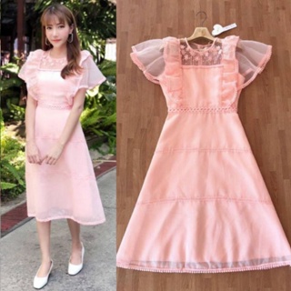 สวยหวาน!!! M-L Mini Dress เดรสสีชมพูแขนระบายปักลูกไม้ งานป้าย Love Love