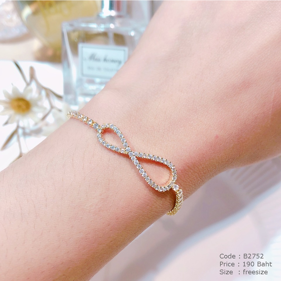 สร้อยข้อมือฝังเพชร-จี้-infinity-ตัวเรือนสีทอง-b2752