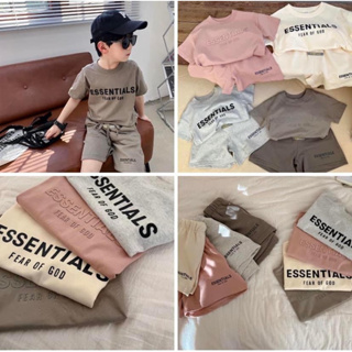 ภาพหน้าปกสินค้าชุดเด็ก ชุดเซตเด็ก งานสกรีน E•SSENTIALS 👧🏻👦🏻 เสื้อแขนสั้น+กางเกงขาสั้น ผ้านุ่มใส่สบาย ซึ่งคุณอาจชอบราคาและรีวิวของสินค้านี้