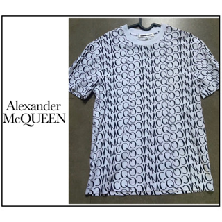 แท้ 💯% Used Like New MCQ Alexander Mcqueen size XXS อก 36” เสื้อยืดแบรนด์เนม ลายโลโก้ signature แบบสวย