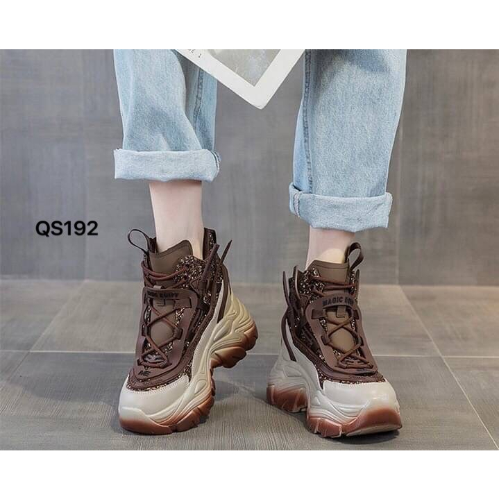 qs192-รองเท้าผ้าใบเสริมส้น-ใส่แล้วสวยปนเท่ห์-ส้นแต่งสีสวย