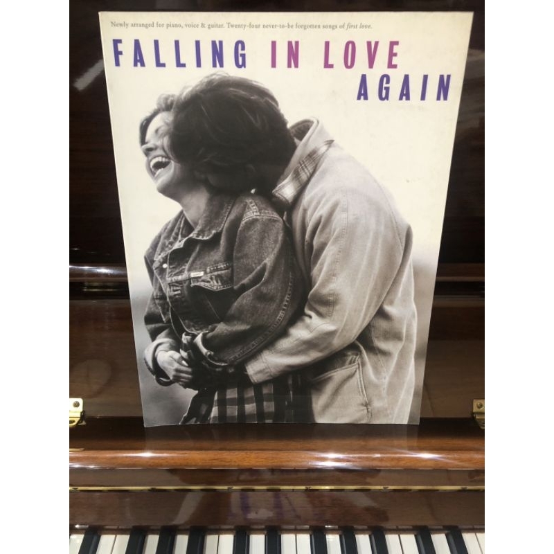 love-song-falling-in-love-again-pvg-msl-หนังสือค้างสต๊อกเก่าปกมีรอยตามภาพขอดูภาพเพิ่มเติมได้