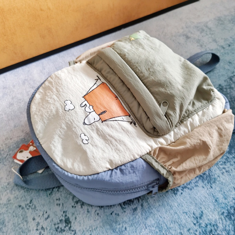 กระเป๋านักเรียน-กระเป๋าสะพายเด็ก-น้ำหนักเบา-ขนาด-สูง27-cm-กว้าง22cm-หนา7cm