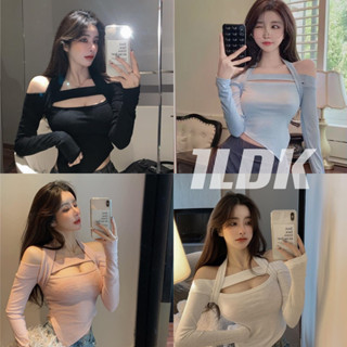 1LDK🌈พร้อมส่ง🌈เสื้อเปิดไหล่แขนยาว รัดรูปเซ็กซี่ แหวกอกคล้องคอ(2107)