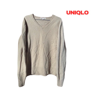 Uniqlo (M) เสื้อกันหนาว คอวี สีน้ำตาล