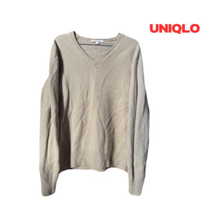 Uniqlo (M) เสื้อกันหนาว คอวี สีน้ำตาล