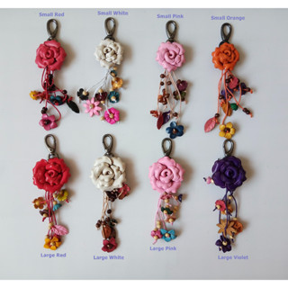 พวงกุญแจสำหรับกระเป๋า ทำจากหนังแท้ Genuine Leather Flower KeyRing for Handbag No.07