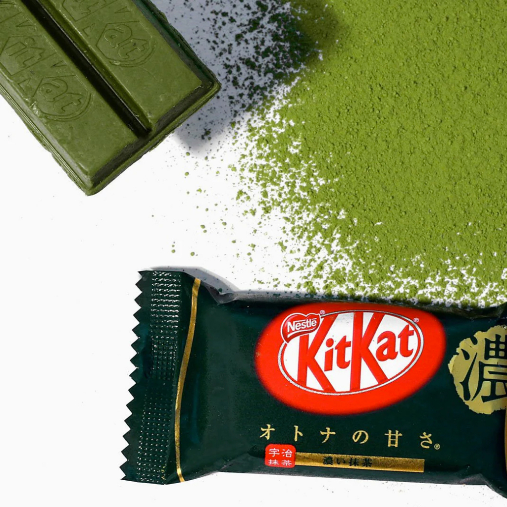 kit-kat-japanese-คิทแคทญี่ปุ่น-รสชาเขียว-และ-รสสตรอว์เบอร์รี่-135กรัม