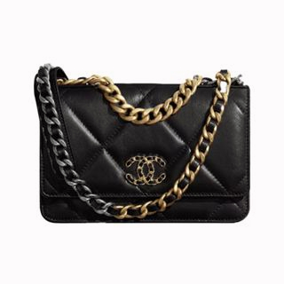 chanel-chanel-19bagwoc-แฟชั่นลายสี่เหลี่ยมขนมเปียกปูน-สายสะพายโซ่-หนังแกะ-กระเป๋าสะพายข้าง-กระเป๋าสะพายสำหรับผู้หญิง