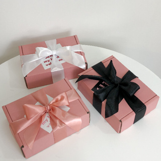 กล่องของขวัญสีชมพู กล่องลูกฟูกพรีเมี่ยม