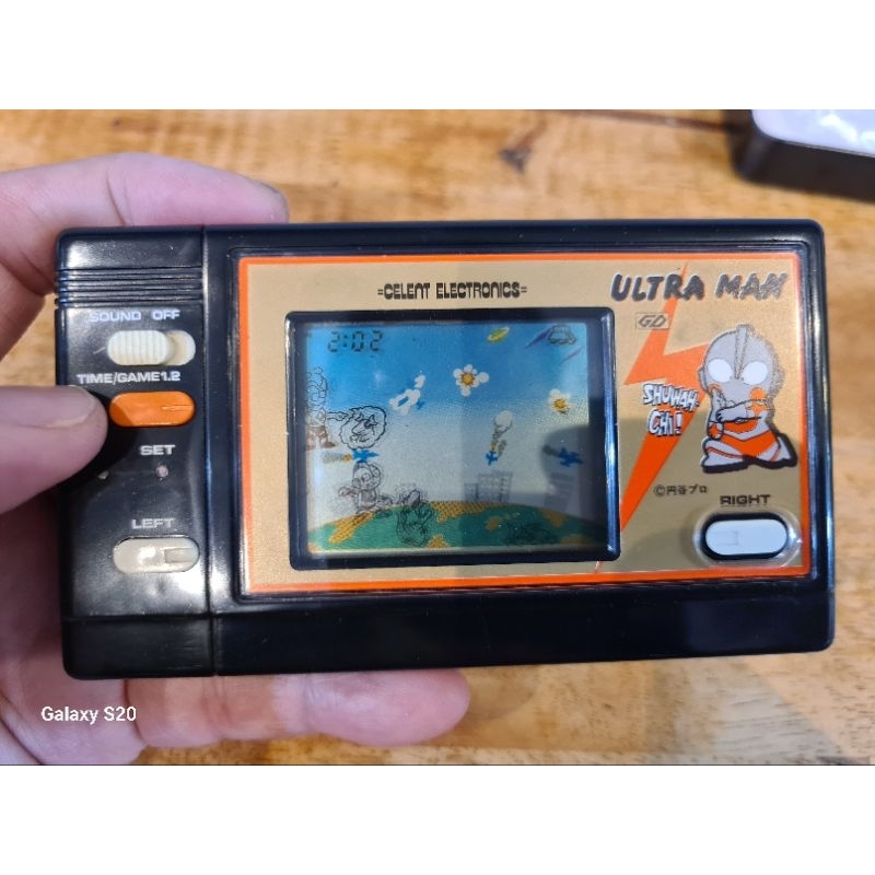 bandai-game-watch-ultra-man-kid