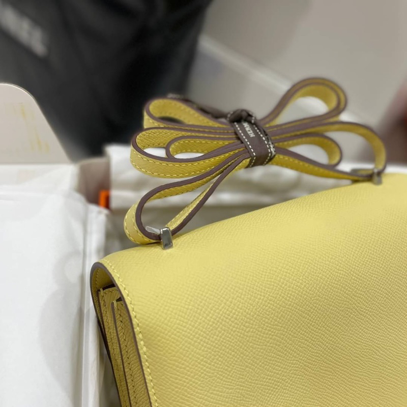 กระเป๋าแบรนด์เนม-jaune-pissin-18-epsom-silver-buck-stamp-z-แสตมป์ปีใหม่