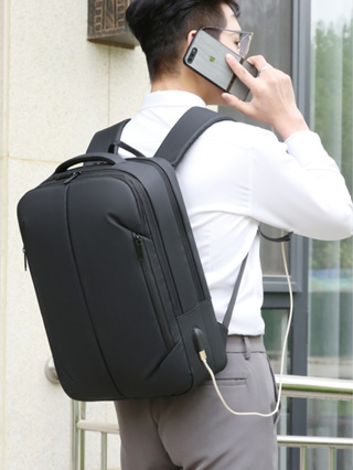 กระเป๋าเป้สะพายหลังธุรกิจใหม่ผู้ชาย USB ชาร์จกระเป๋าคอมพิวเตอร์ความจุขนาดใหญ่โรงเรียนกระเป๋าเป้สะพายหลังนักเรียน COD