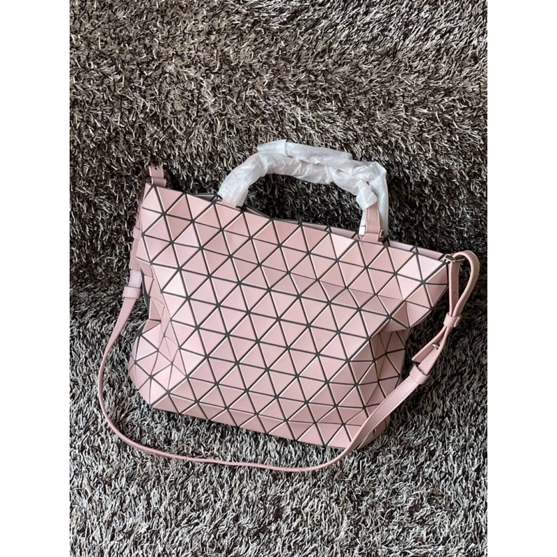 large-bao-bao-issey-miyake-crystal-matte-large-tote-bag