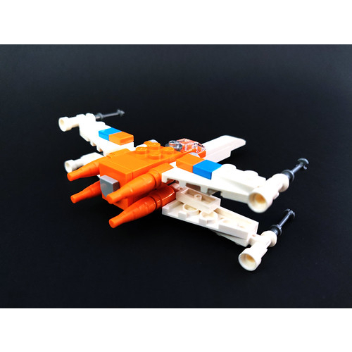 lego-star-wars-poe-damerons-x-wing-fighter-30386