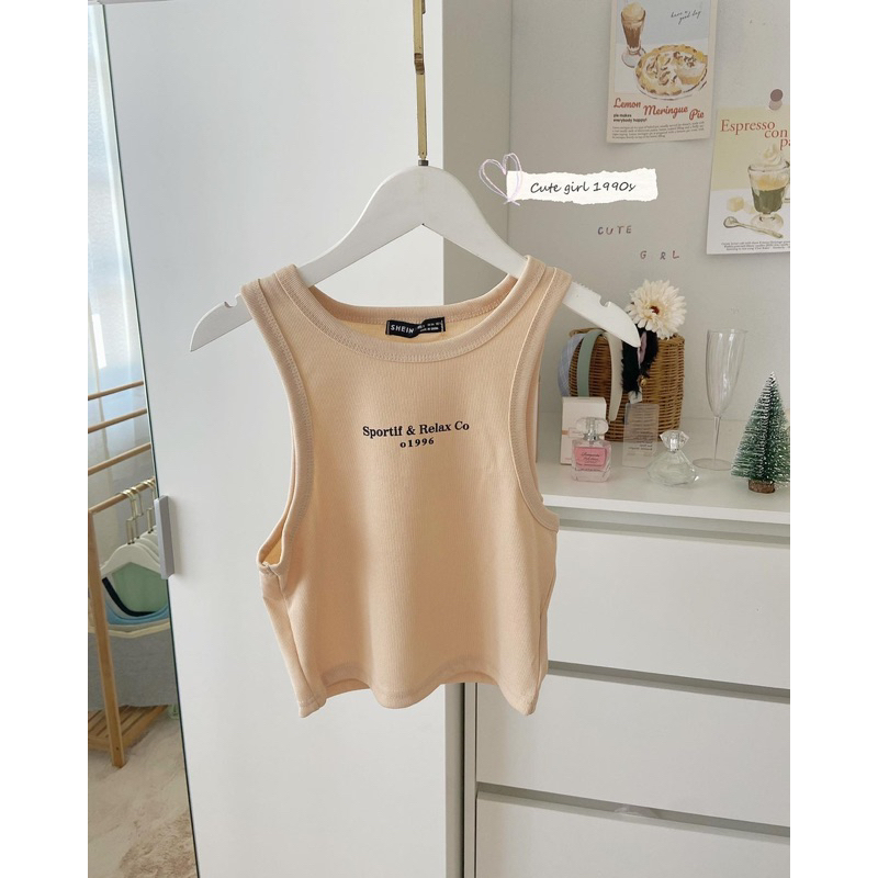 st953-เสื้อกล้ามครอป-สีเบจ-สกรีนอักษร-ป้าย-shein