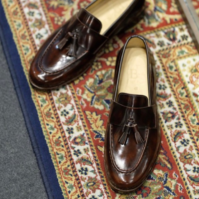 ภาพหน้าปกสินค้าBritish รองเท้าหนัง รุ่น Premium Wild Tassel Loafers จากร้าน british_leathershoes บน Shopee