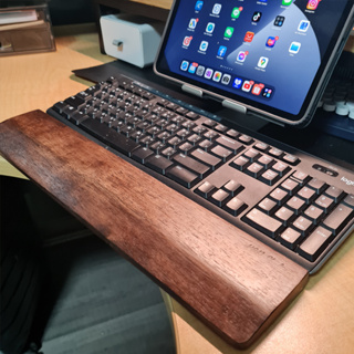 ที่รองข้อมือ ที่พักข้อมือ ที่รองคีย์บอร์ด งานไม้แท้ Wood Wrist Rest เคลือบ PU กันรอย กันน้ำ มีหลายขนาด