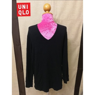 UNIQLO (HEATTECH EXTRA WARM) Brand_2nd hand เสื้อยืดแขนยาวคอวีสีดำ(Made in Vietnam🇻🇳)​ แท้มือสองกระสอบนำเข้า​