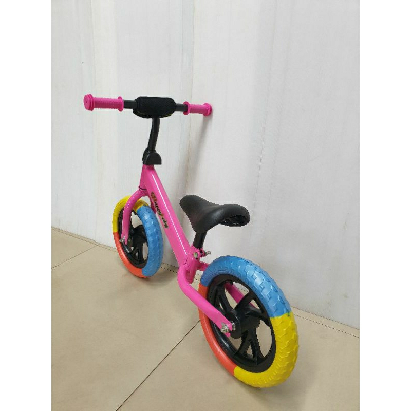 จักรยานทรงตัว-balance-bike-จักรยานขาไถ-จักรยานฝึกการทรงตัว-จักรยานเด็ก-รถจักรยาน-สีสวยสดใส